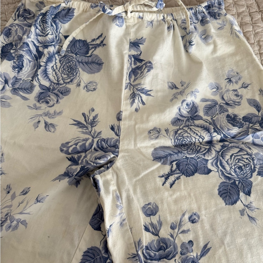 Ralph Lauren Floral Print pj bottoms in Blue and Cream cotton , medium